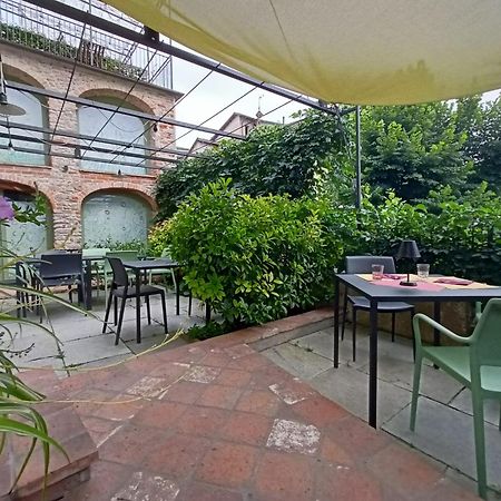 Casa Del Maestro-Appartamenti D'Arte Dogliani Exteriör bild