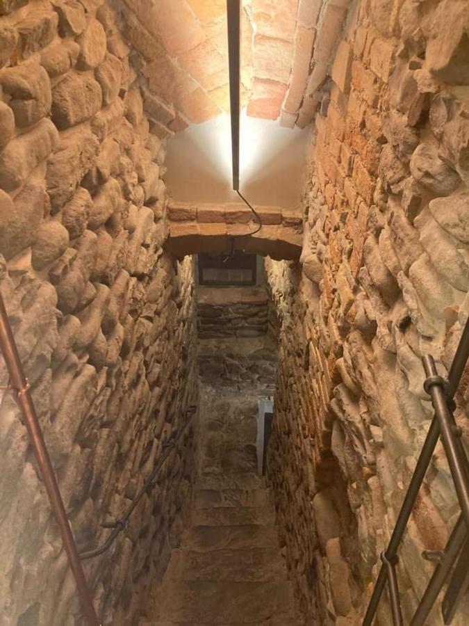 Casa Del Maestro-Appartamenti D'Arte Dogliani Exteriör bild