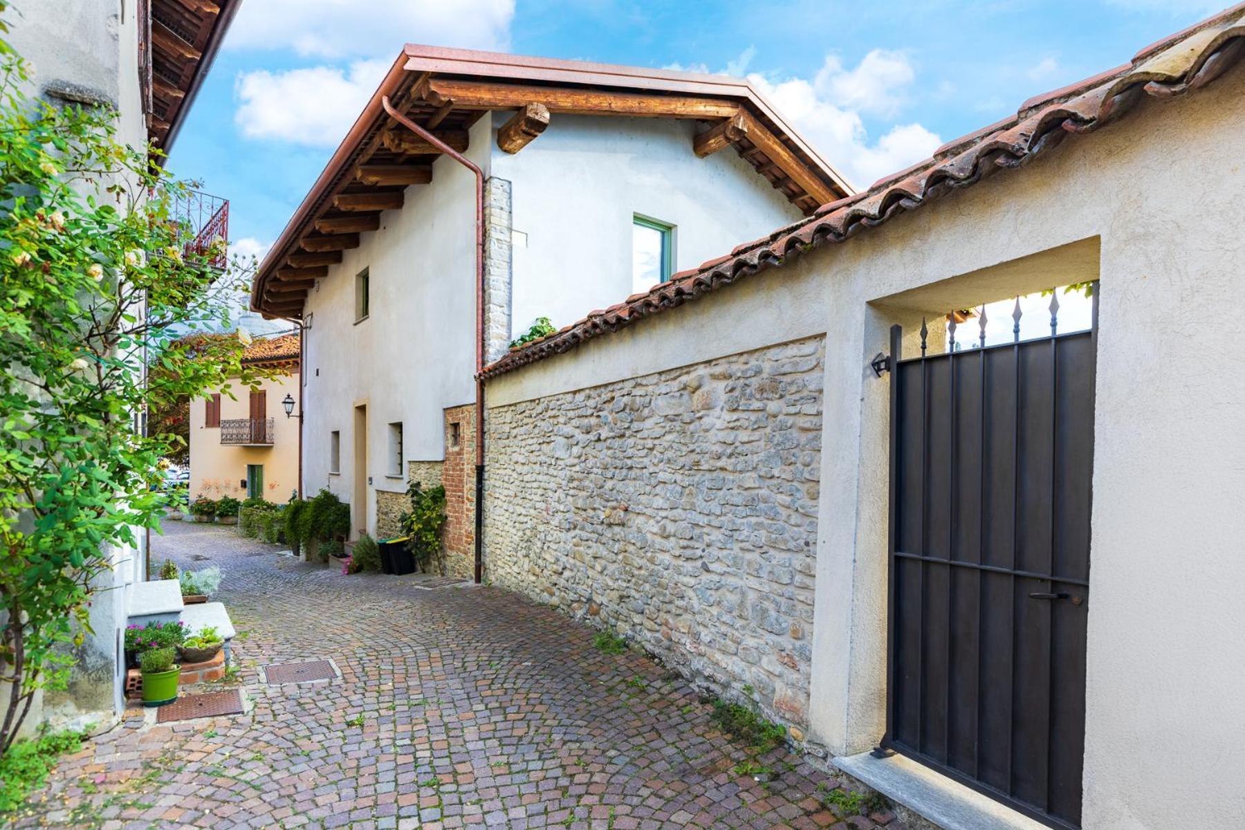 Casa Del Maestro-Appartamenti D'Arte Dogliani Exteriör bild