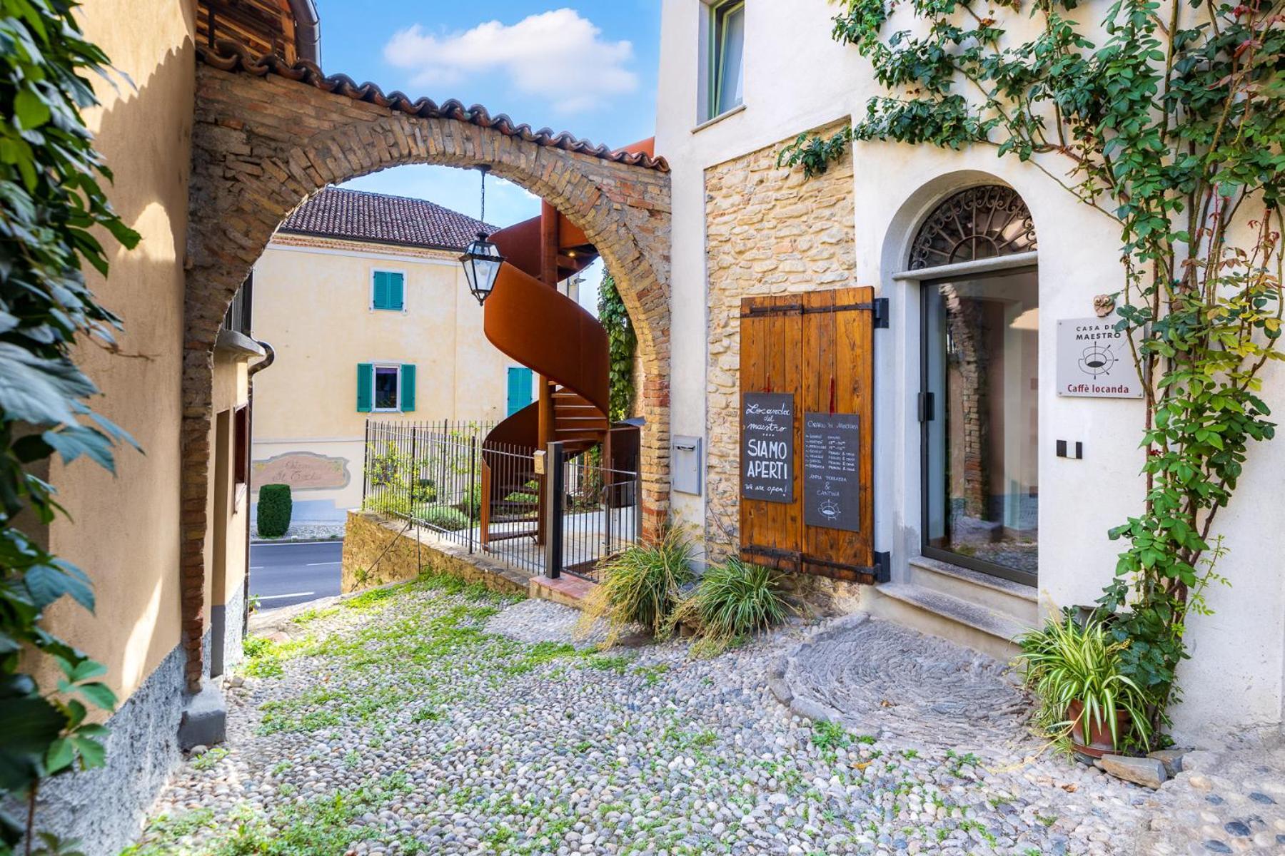 Casa Del Maestro-Appartamenti D'Arte Dogliani Exteriör bild